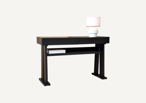 Consola negra con dos cajones, madera negra poro abierto