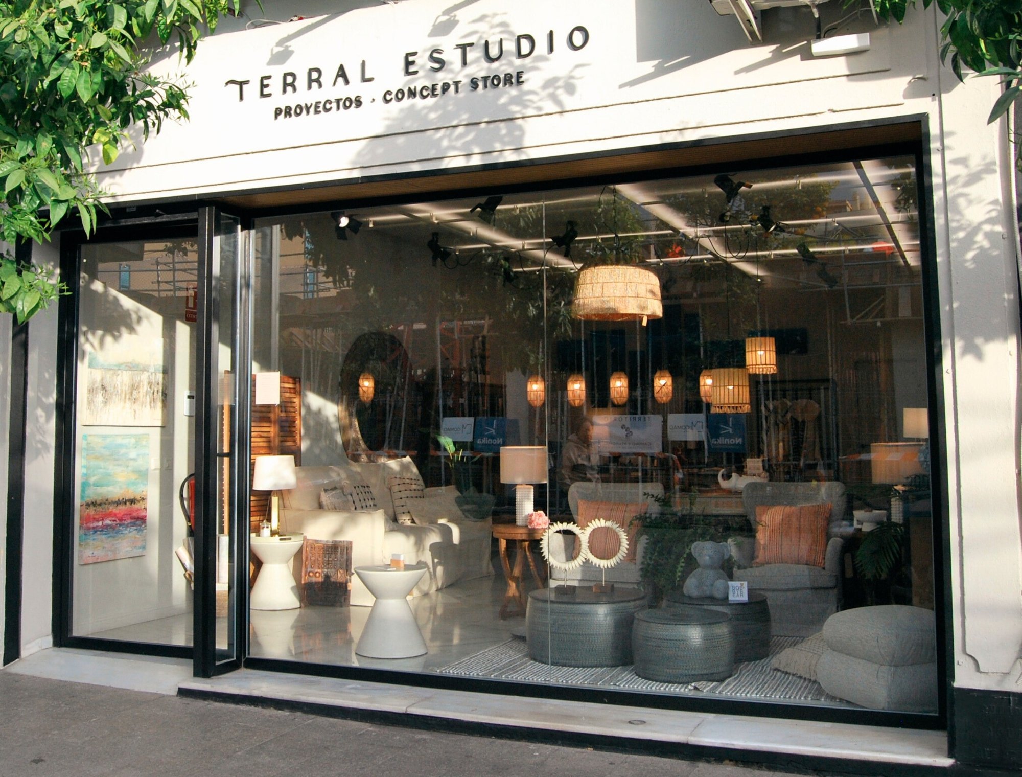 ESCAPARATE LOCAL TERRAL ESTUDIO DISEÑO DE INTERIORES TORREMOLINOS ESCAPARATE LOCAL TERRAL ESTUDIO DISEÑO DE INTERIORES TORREMOLINOS
