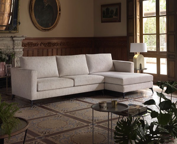 Sofá chaislongue lineas rectas moderno